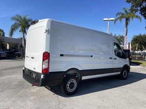 2026 Ford Transit-250 148 WB Medium Roof Cargo