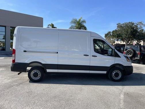 2026 Ford Transit-250 148 WB Medium Roof Cargo