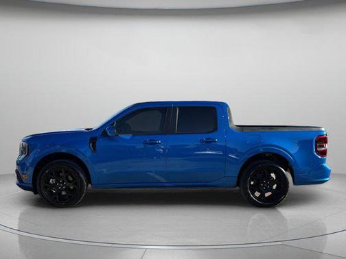 VELOCITY BLUE 2025 Ford Maverick Lobo Standard