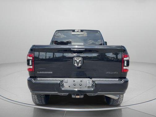 Diamond Black Crystal Pearlcoat 2024 RAM 2500 Laramie Crew Cab 4x4 6'4' Box