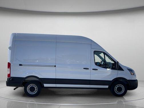 2026 Ford Transit-250