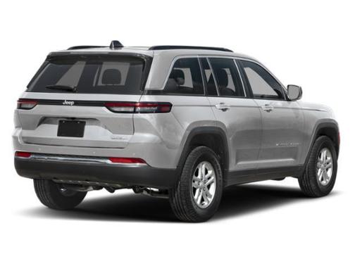 Silver Zynith 2025 Jeep Grand Cherokee Laredo