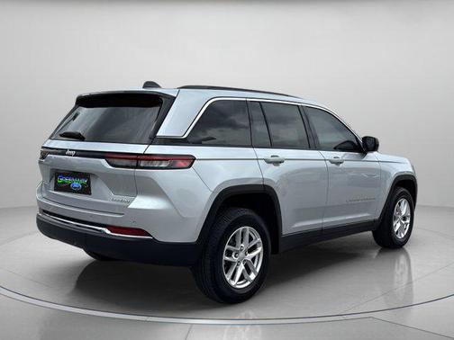 Silver Zynith 2025 Jeep Grand Cherokee Laredo