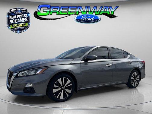 Gun Metallic 2019 Nissan Altima 2.5 SV