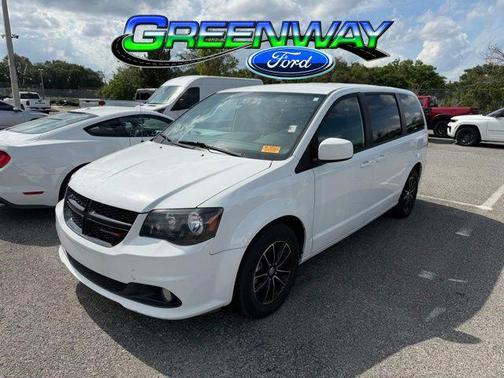 White Knuckle Clearcoat 2018 Dodge Grand Caravan SE