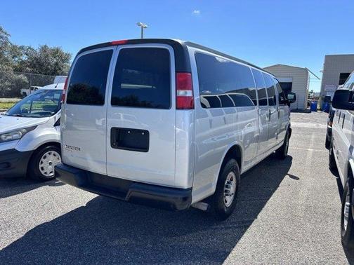 2020 Chevrolet Express 3500 LS