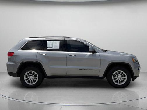 Billet Silver Metallic Clearcoat 2019 Jeep Grand Cherokee Laredo