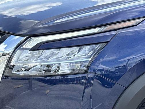 Deep Ocean Blue Pearl 2023 Nissan Pathfinder Platinum 4WD