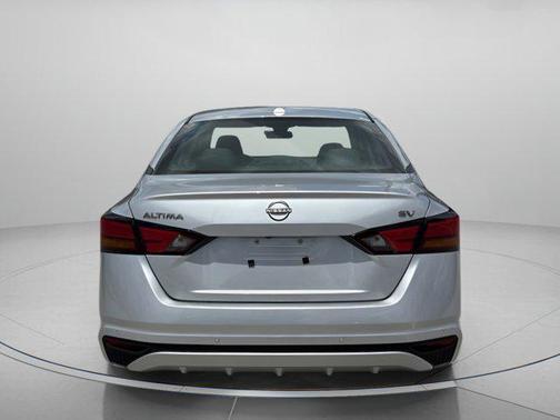 Brilliant Silver Metallic 2024 Nissan Altima 2.5 SV