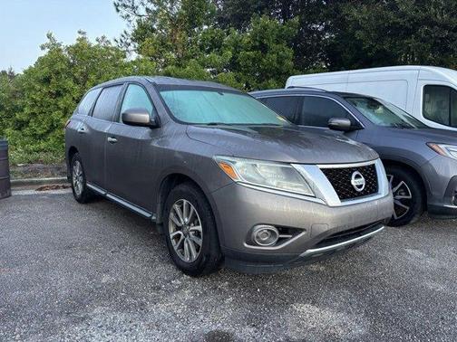 2014 Nissan Pathfinder S