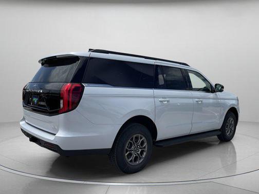 Space Silver Metallic 2026 Ford Expedition Max Active 4x2