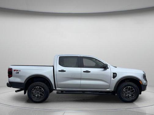 ICONIC SILVER METALLIC 2024 Ford Ranger XLT