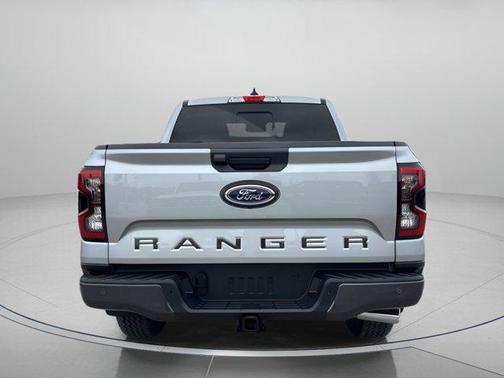 ICONIC SILVER METALLIC 2024 Ford Ranger XLT