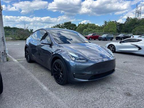 Midnight Silver Metallic 2023 Tesla Model Y Long Range Dual Motor All-Wheel Drive