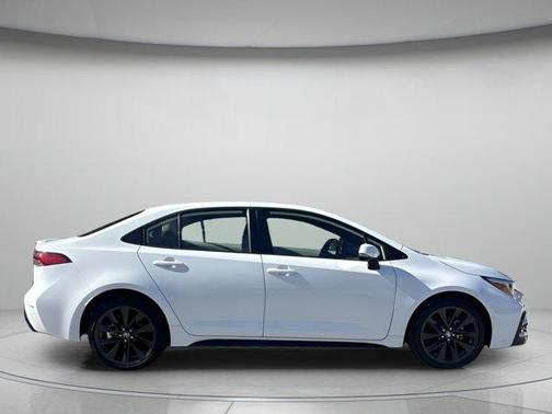 2023 Toyota Corolla Hybrid SE