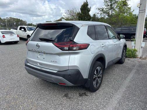 Brilliant Silver Metallic 2021 Nissan Rogue SV