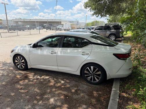 Aspen White Tricoat 2020 Nissan Sentra SV