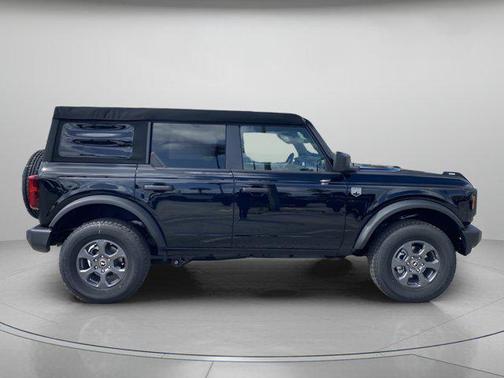 SHADOW BLACK 2026 Ford Bronco Big Bend