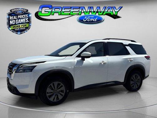 Pearl White Tricoat 2024 Nissan Pathfinder SV FWD