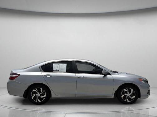 Lunar Silver Metallic 2017 Honda Accord LX