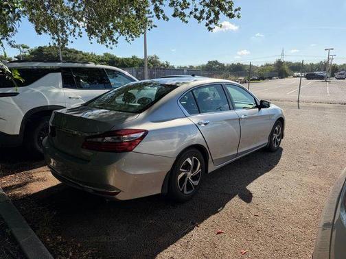 Lunar Silver Metallic 2017 Honda Accord LX