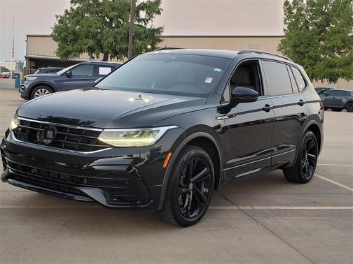 2023 Volkswagen Tiguan 2.0T SE R-Line Black