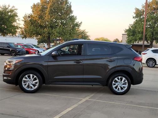 2019 Hyundai TUCSON SE