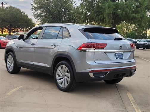 2022 Volkswagen Atlas Cross Sport 3.6L V6 SE w/Technology