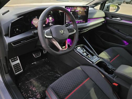 2025 Volkswagen Golf GTI 2.0T SE