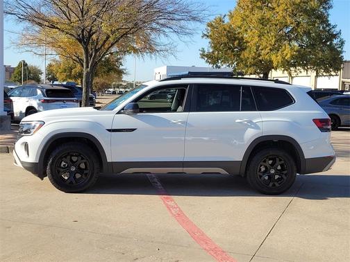 2025 Volkswagen Atlas 2.0T Peak Edition