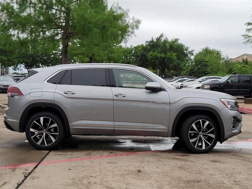2025 Volkswagen Atlas Cross Sport 2.0T SEL Premium R-Line