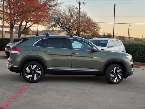 2026 Volkswagen Atlas Cross Sport 2.0T SEL