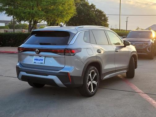 Silver 2026 Volkswagen Tiguan 2.0T SE
