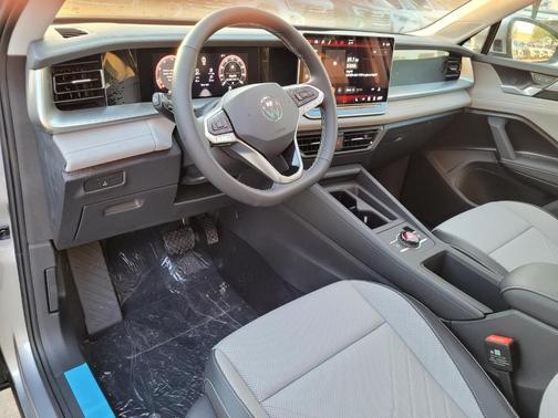 Silver 2026 Volkswagen Tiguan 2.0T SE