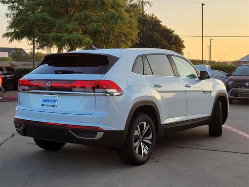 2026 Volkswagen Atlas Cross Sport 2.0T SE