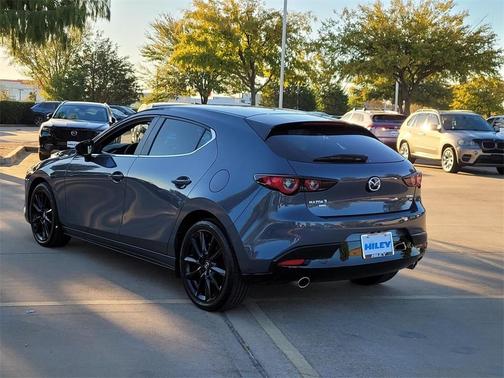 2024 Mazda Mazda3 2.5 S Carbon Edition