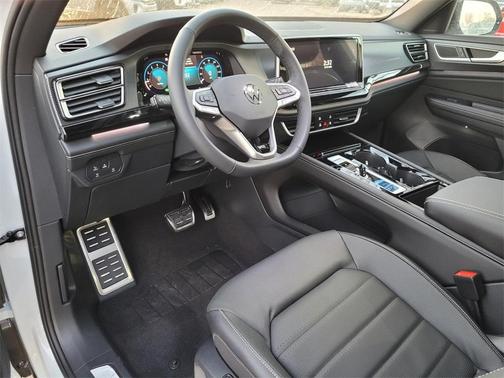 2026 Volkswagen Atlas Cross Sport 2.0T SEL R-Line Black