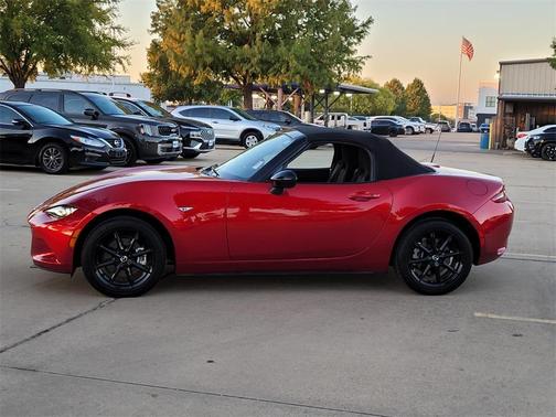 2024 Mazda MX-5 Miata Sport