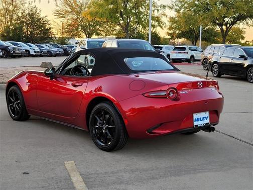 2024 Mazda MX-5 Miata Sport