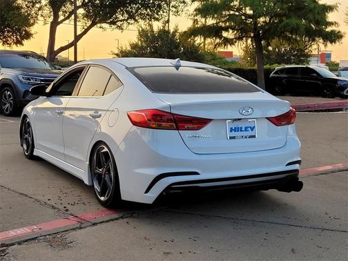 2018 Hyundai ELANTRA Sport