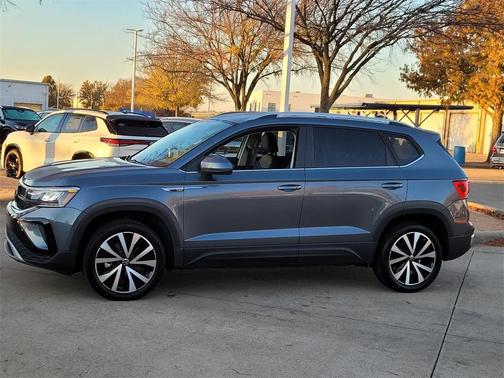 2023 Volkswagen Taos 1.5T SE
