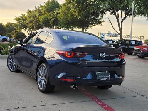 2025 Mazda Mazda3 FWD w/Preferred Package