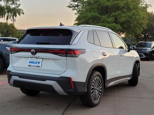 2025 Volkswagen Tiguan 2.0T S