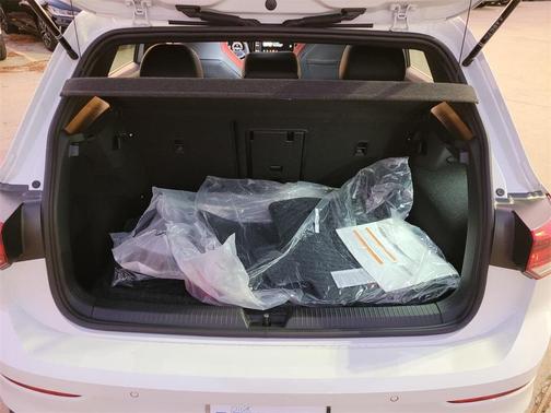 2026 Volkswagen Golf GTI AUTOBAHN