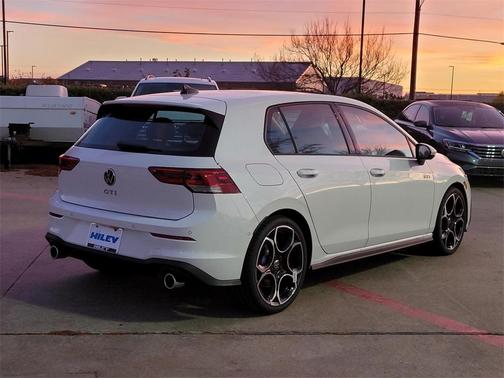 2026 Volkswagen Golf GTI AUTOBAHN