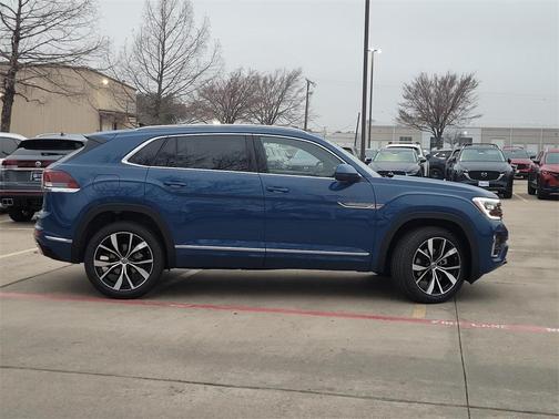 2025 Volkswagen Atlas Cross Sport 2.0T SEL Premium R-Line