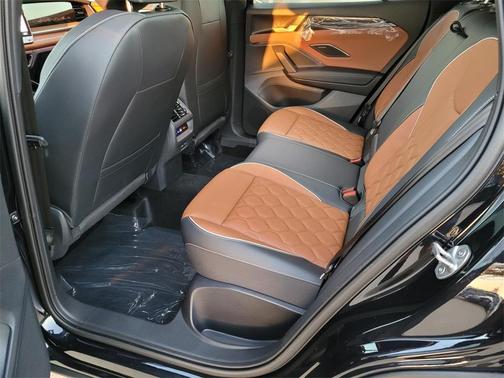 2026 Volkswagen Tiguan 2.0T SEL R-Line