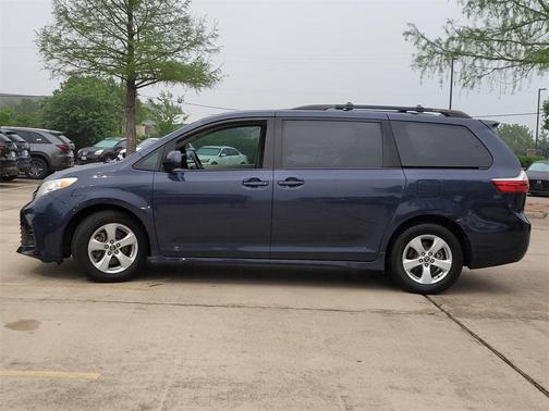 2018 Toyota Sienna L
