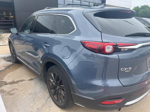 2022 Mazda CX-9 Carbon Edition
