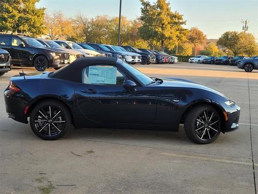 2025 Mazda MX-5 Miata Grand Touring